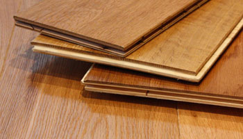 Solid Wood Vs Engineered Which, Which Is Better Engineered Wood Or Solid Flooring